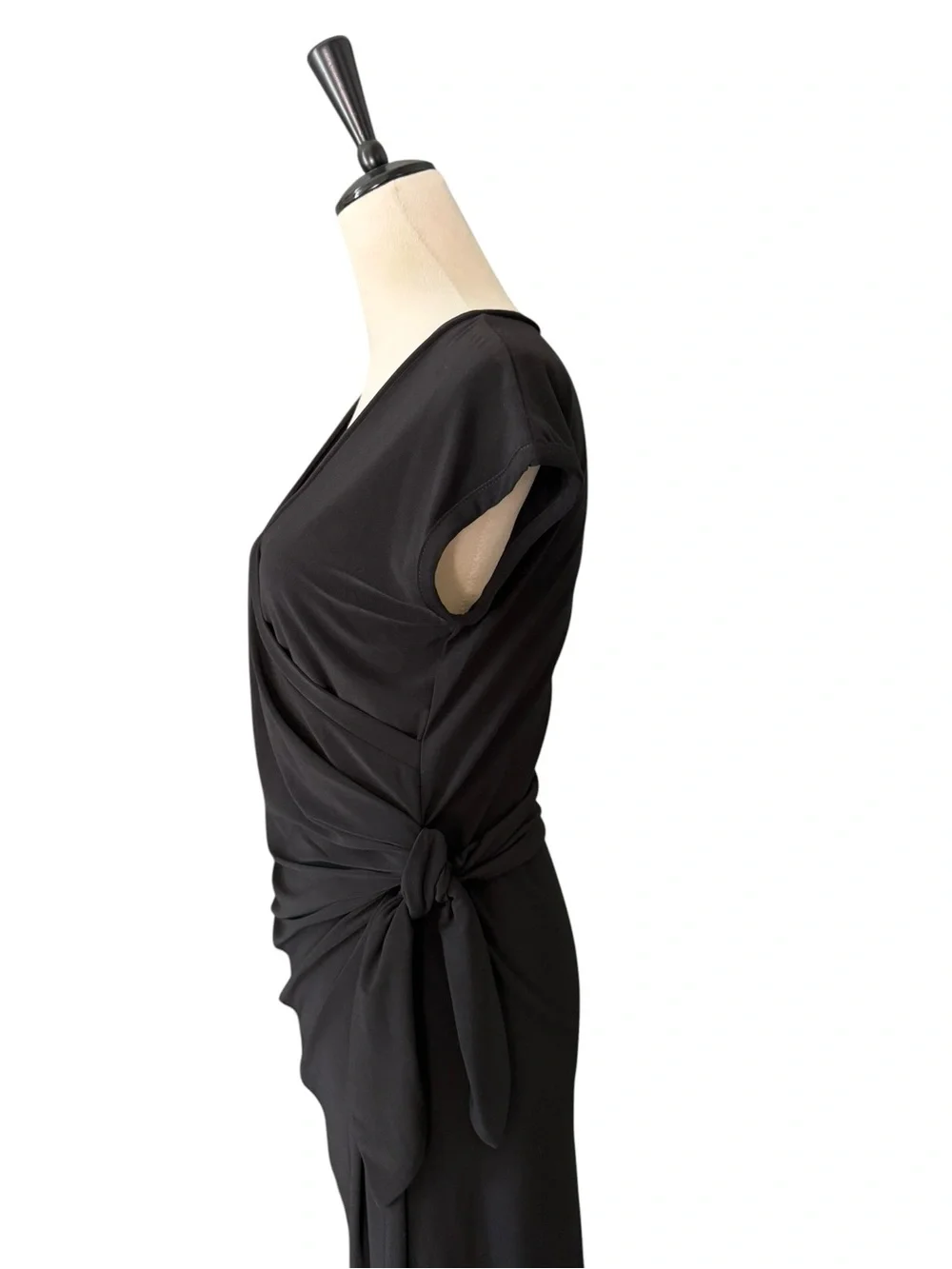 Diane Von Furstenberg DVF Black Silk Jersey Wrap‎ Dress Classic LBD Tie Waist 🎀
